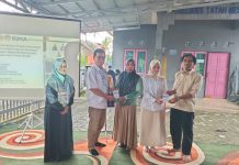 Kelompok Usaha Desa Tatah Masjid Dibekali Digital Marketing oleh Fakultas Ekonomi ULM