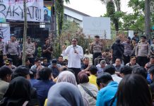 Demo, BEM Kalsel Tolak Pilkada Melalui DPRD