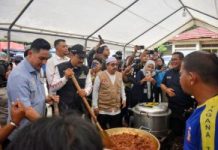 Mensos Gus Iful Kunjungi Korban Banjir di Kabupaten Banjar