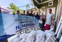 Gubernur Muhidin Minta SKPD Terus Kirim bantuan untuk Korban Banjir